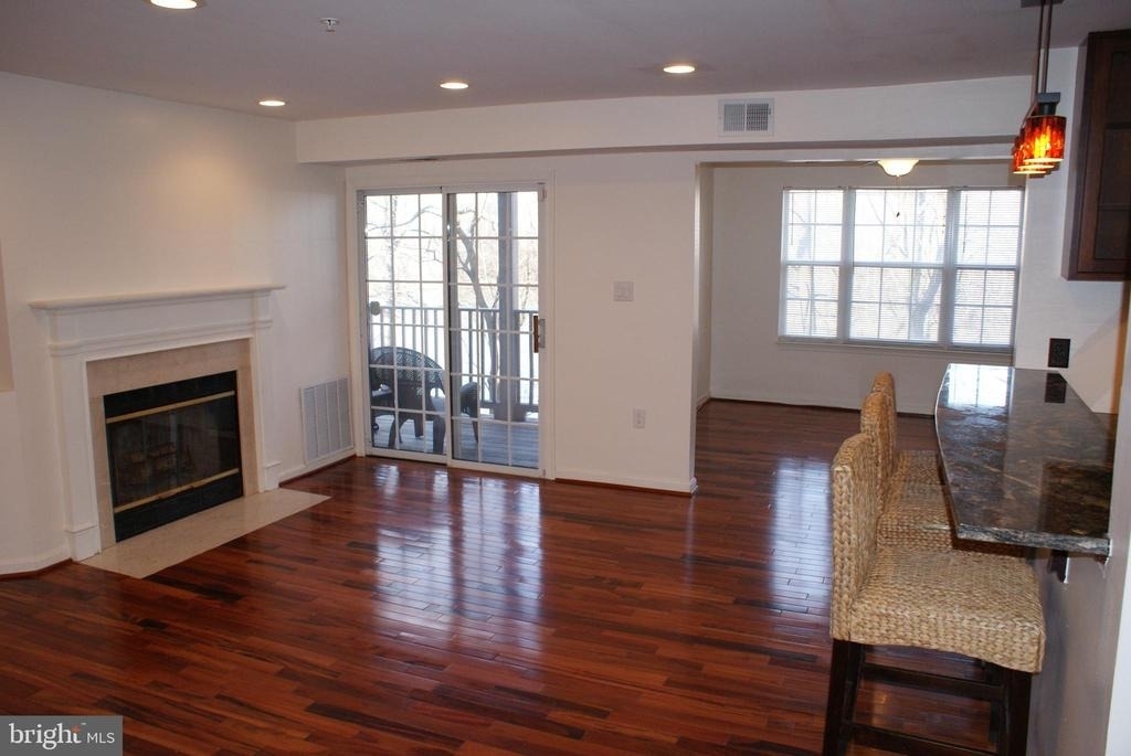 9716 Lake Pointe Court - Photo 4