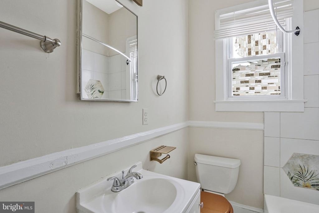 305 9th Street - Photo 16