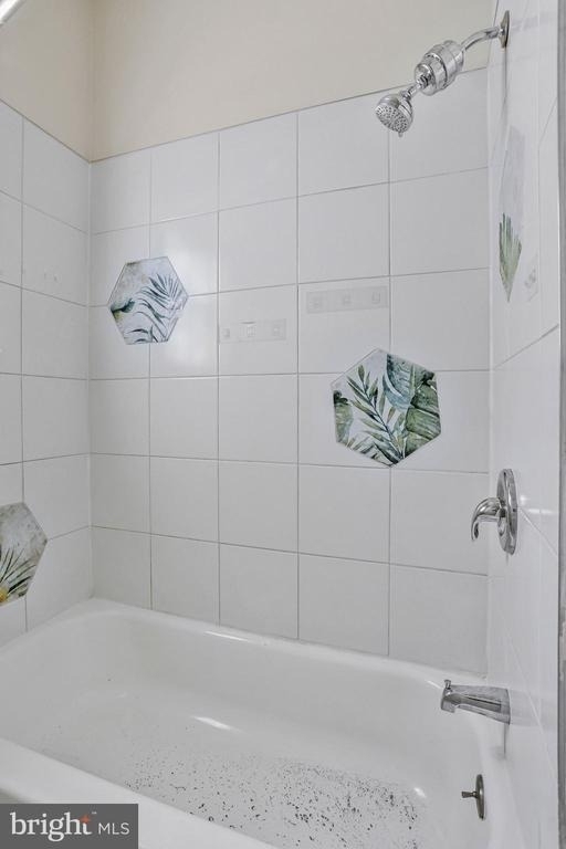 305 9th Street - Photo 18