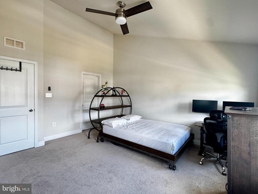 12116 Grey Squirrel Street - Photo 16