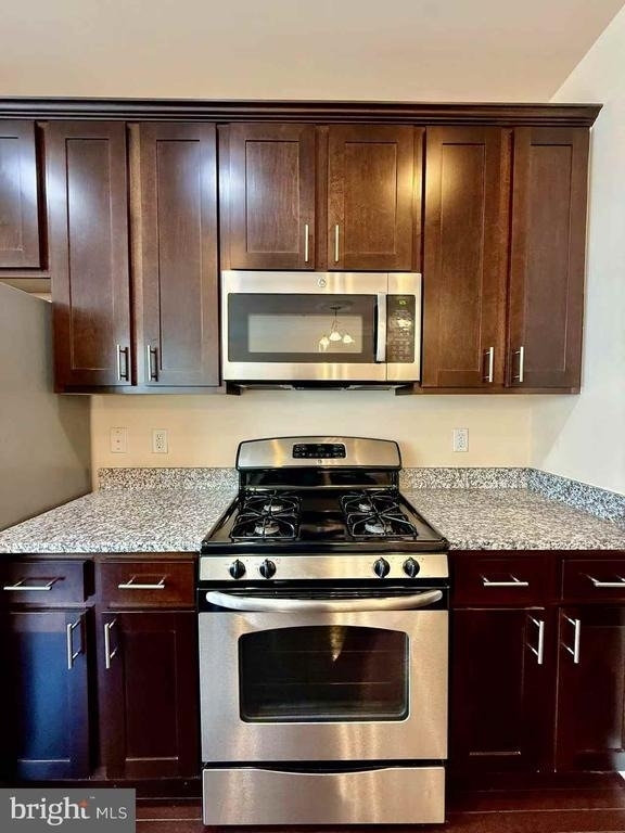 11918 Weybridge Lane - Photo 9