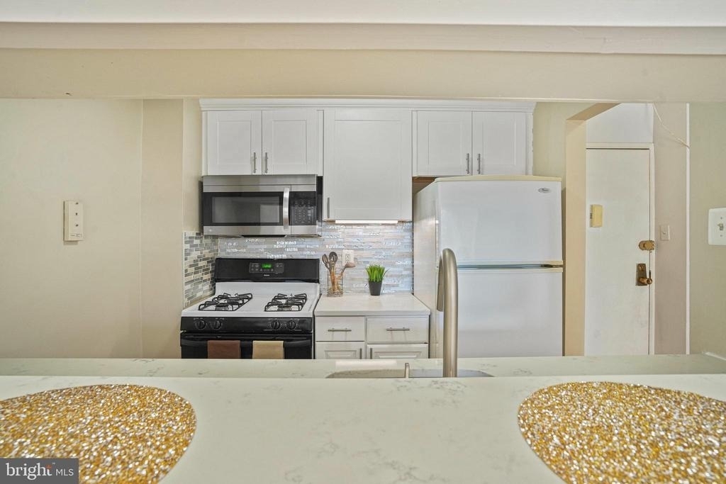 11801 Rockville Pike - Photo 9