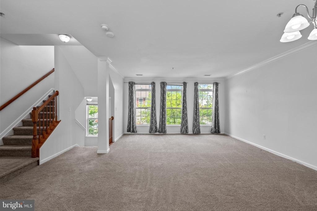 206 Heathwalk Street - Photo 7