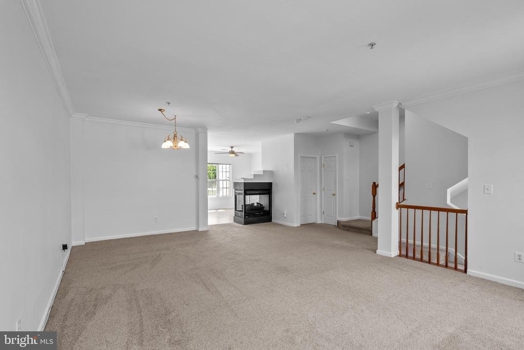 206 Heathwalk Street - Photo 4