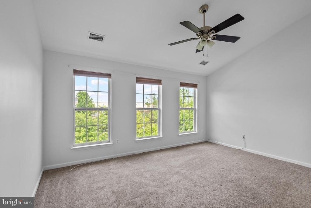 206 Heathwalk Street - Photo 12
