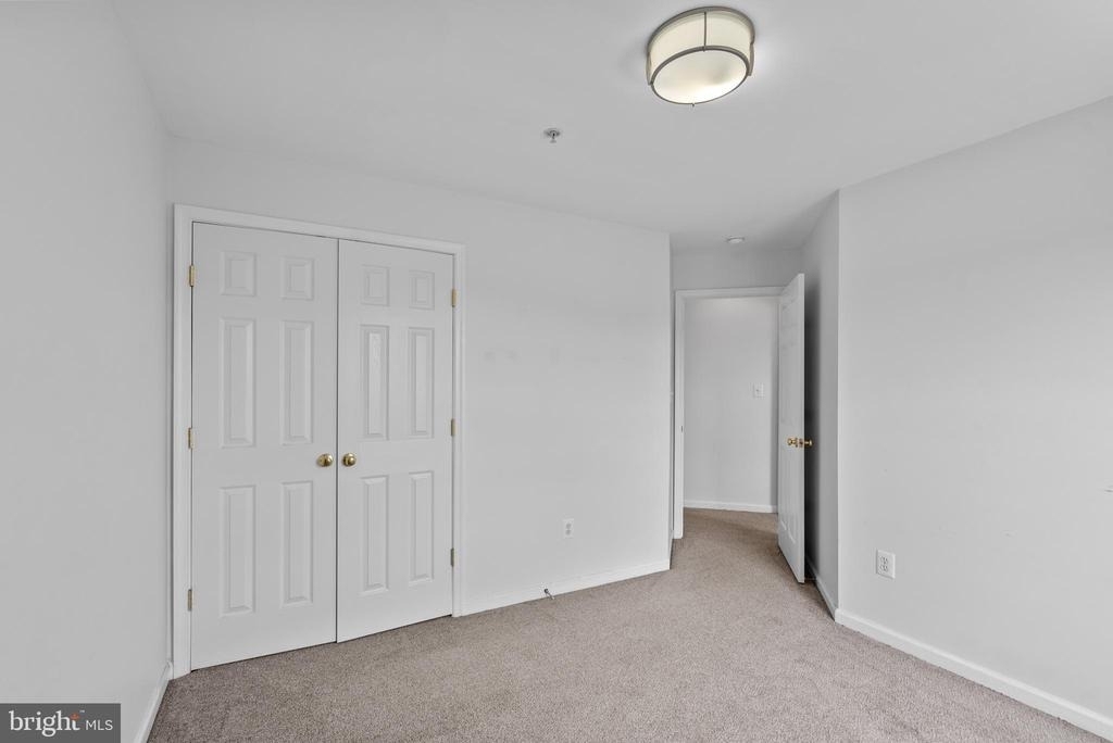 206 Heathwalk Street - Photo 19