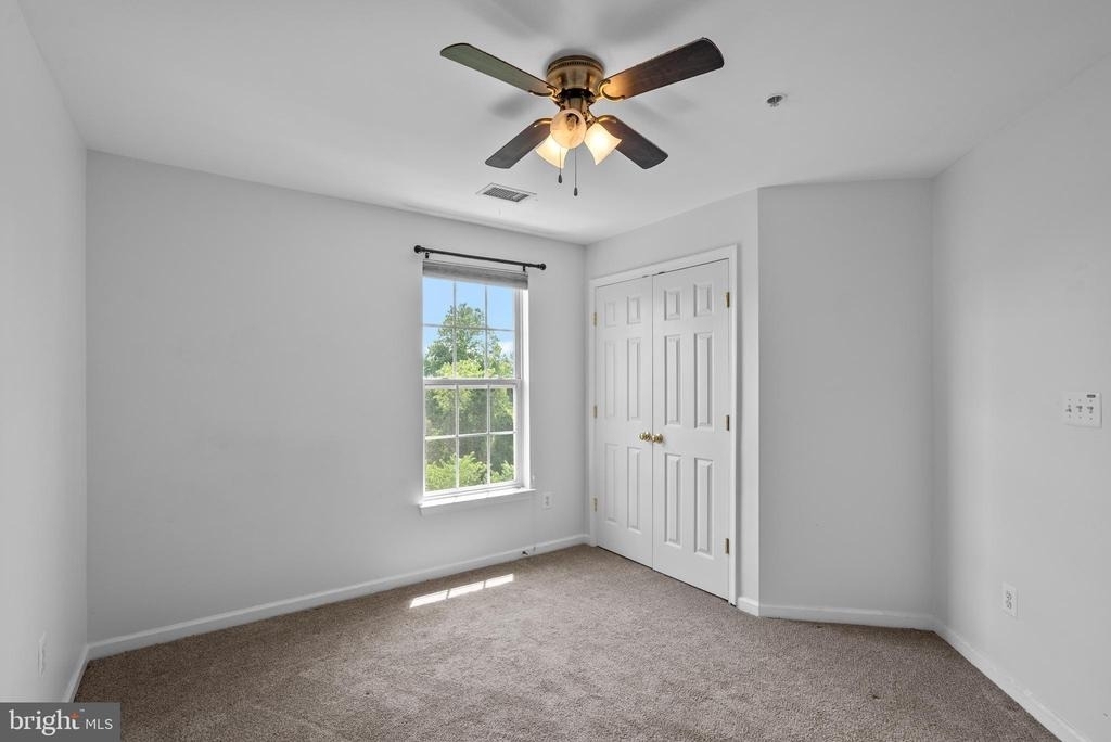 206 Heathwalk Street - Photo 20