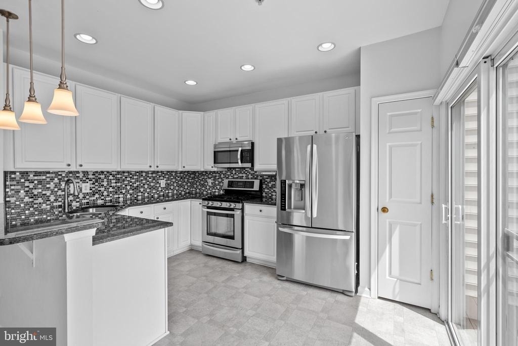 206 Heathwalk Street - Photo 10