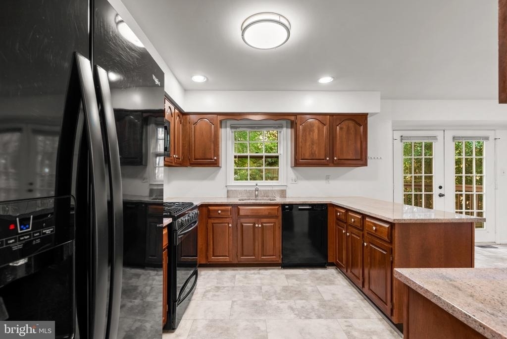 11017 Cedarwood Drive - Photo 9