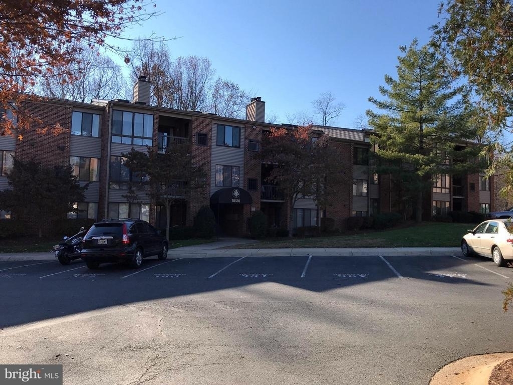 18120 Chalet Drive - Photo 28