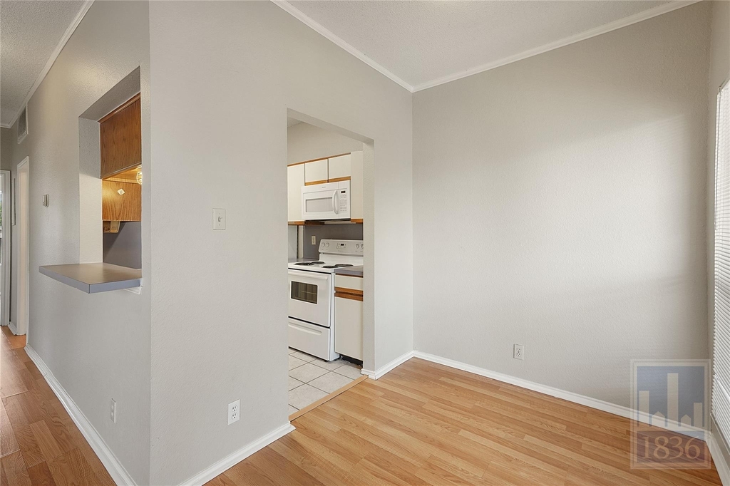 2804 Rio Grande St - Photo 4