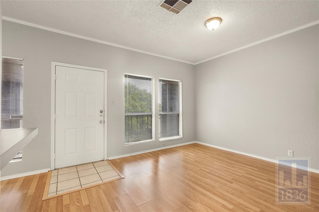 2804 Rio Grande St - Photo 9