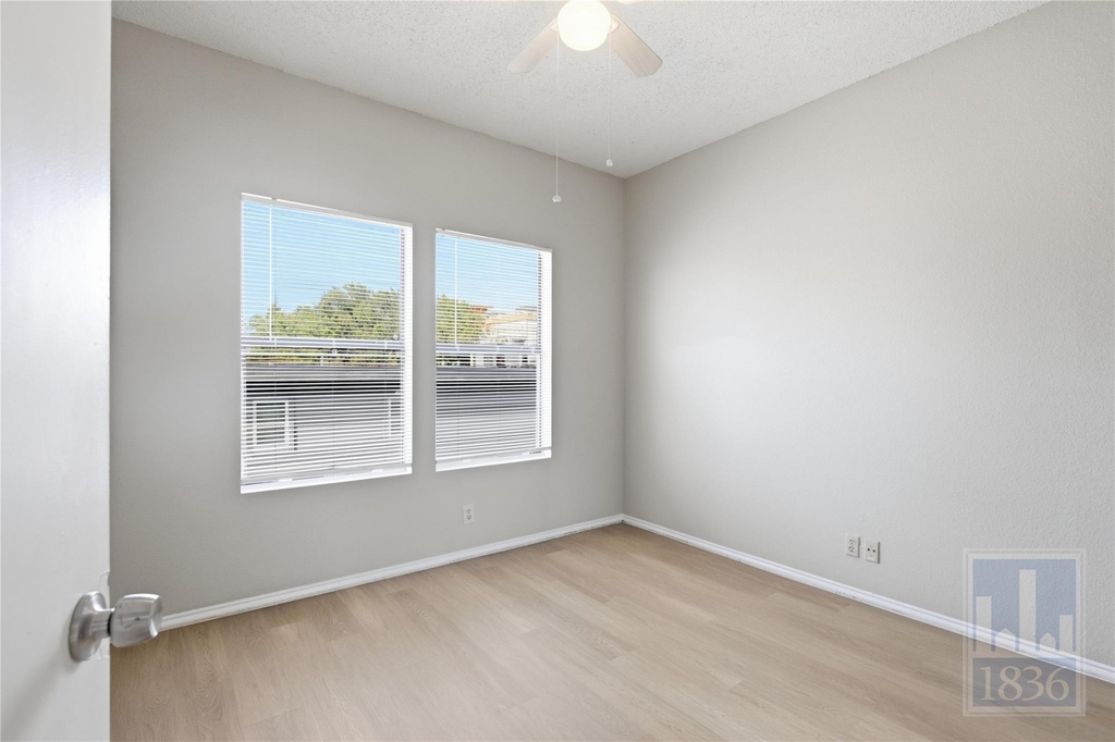 2804 Rio Grande St - Photo 16