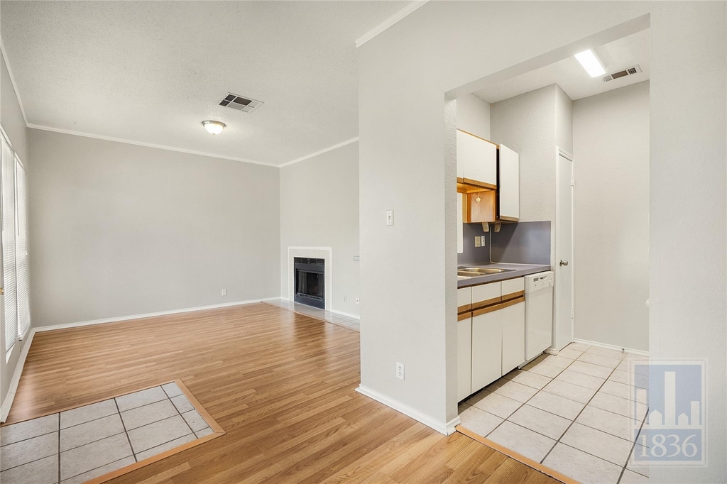 2804 Rio Grande St - Photo 5