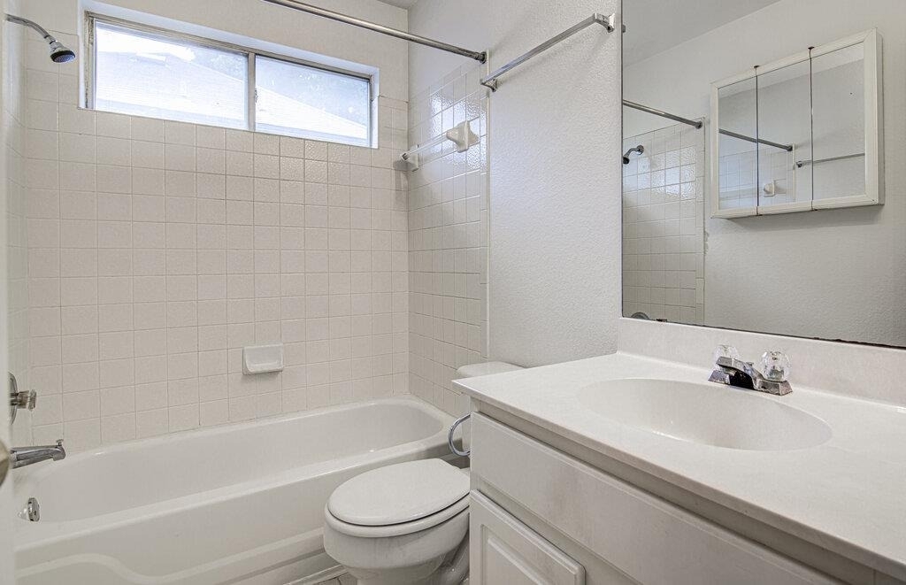 4300 Companeros Way - Photo 16