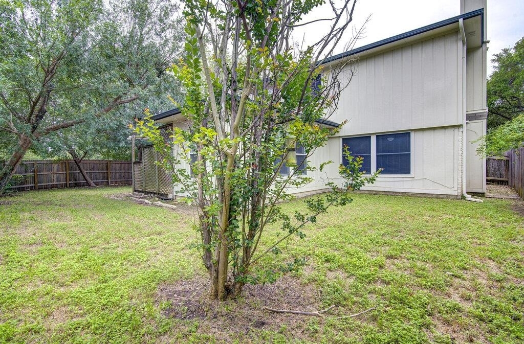 4300 Companeros Way - Photo 33