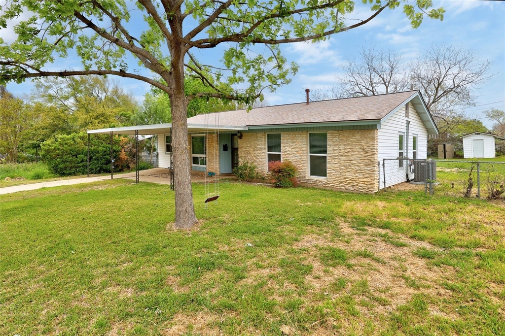 2713 Friar Tuck Ln - Photo 1