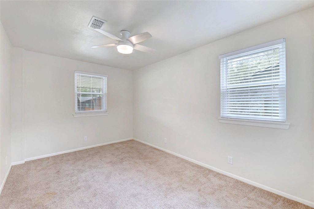 2713 Friar Tuck Ln - Photo 19