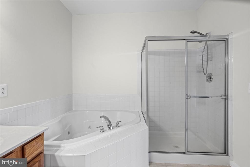 1670 Mohegan Drive - Photo 22
