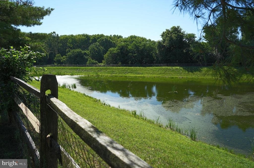 1670 Mohegan Drive - Photo 42