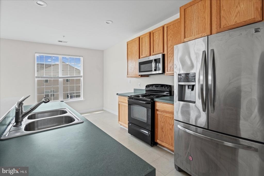 1670 Mohegan Drive - Photo 10