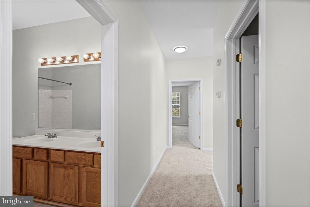 1670 Mohegan Drive - Photo 29