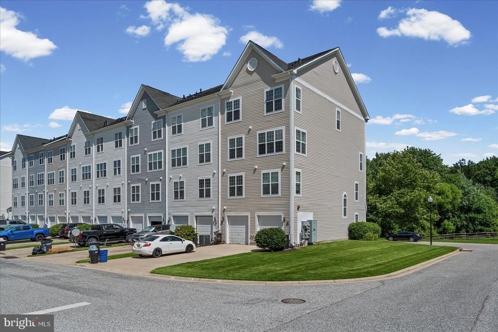 1670 Mohegan Drive - Photo 32