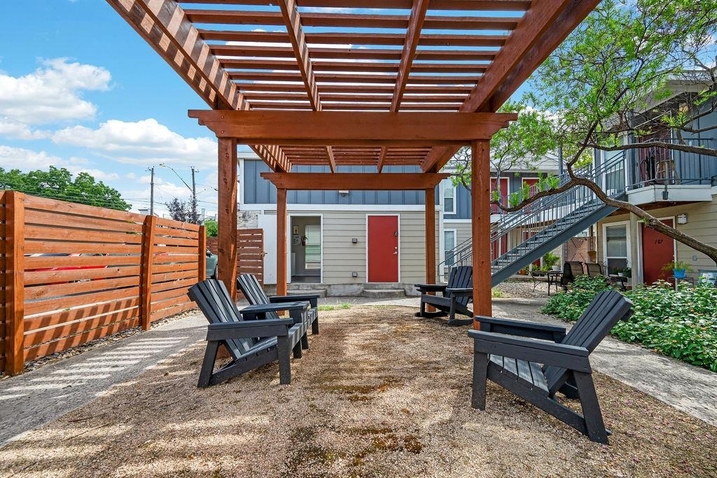 2512 Durwood St - Photo 9