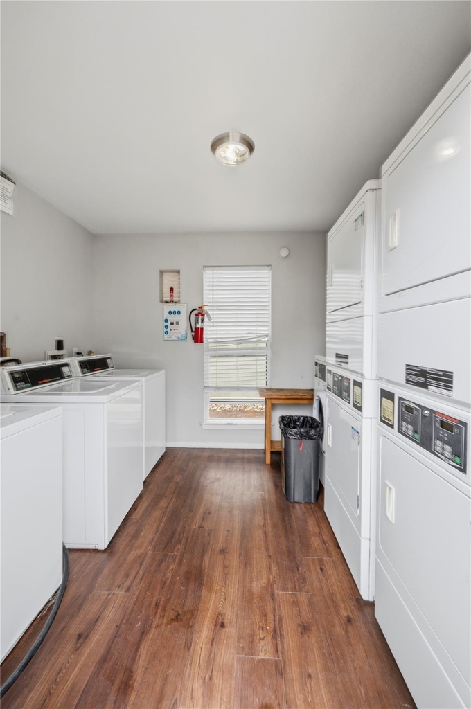 2512 Durwood St - Photo 11
