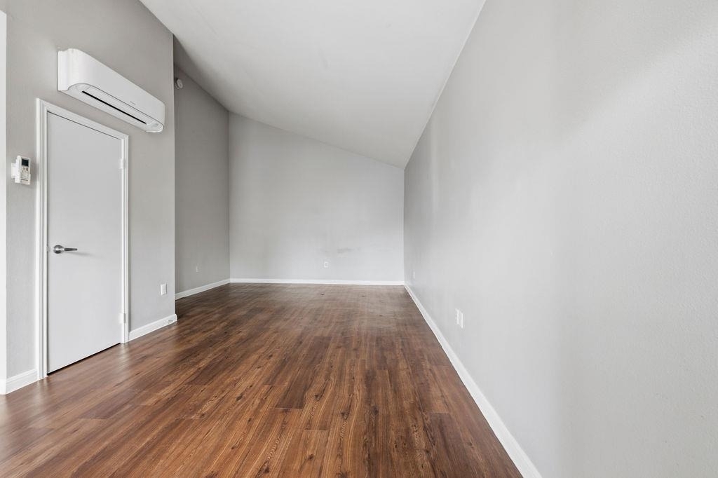 2512 Durwood St - Photo 3
