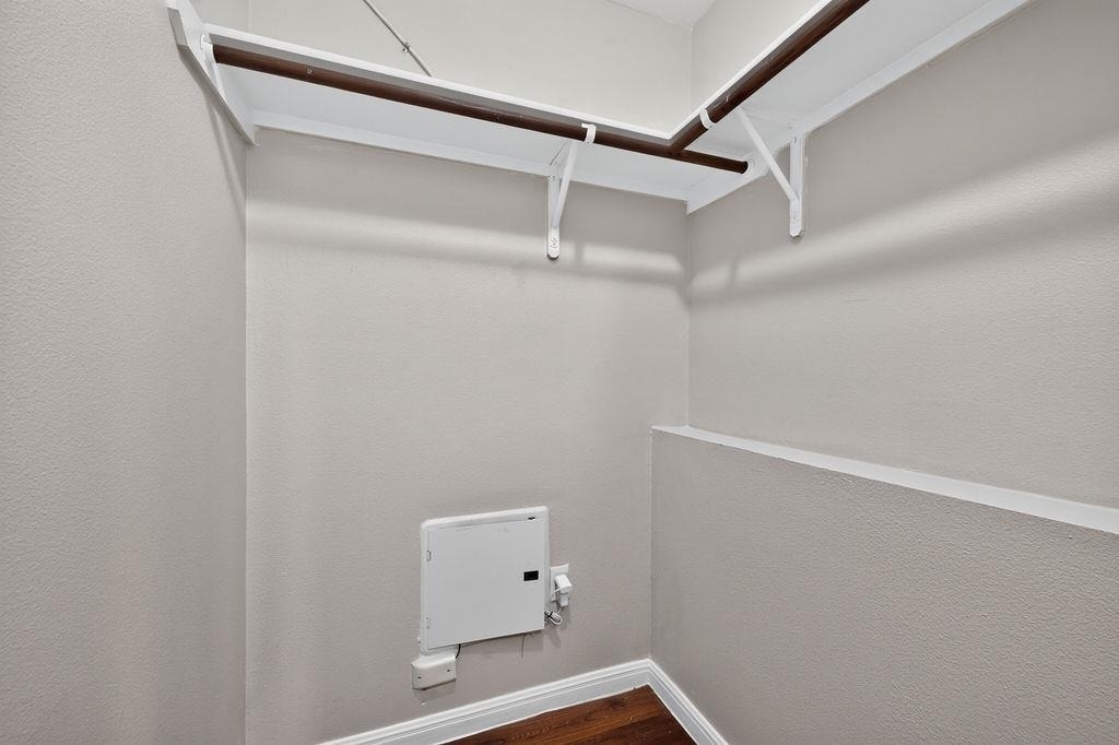 2512 Durwood St - Photo 8