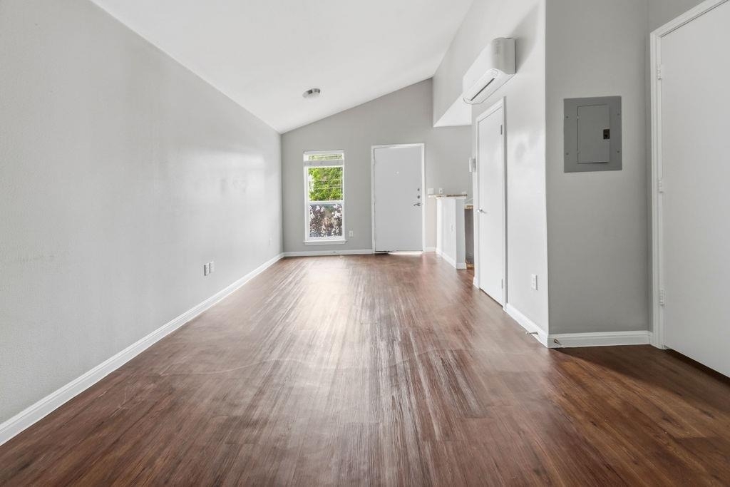 2512 Durwood St - Photo 4