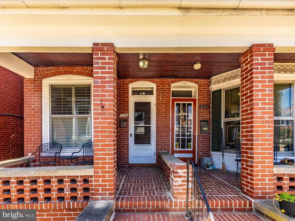 232 Dill Avenue - Photo 2