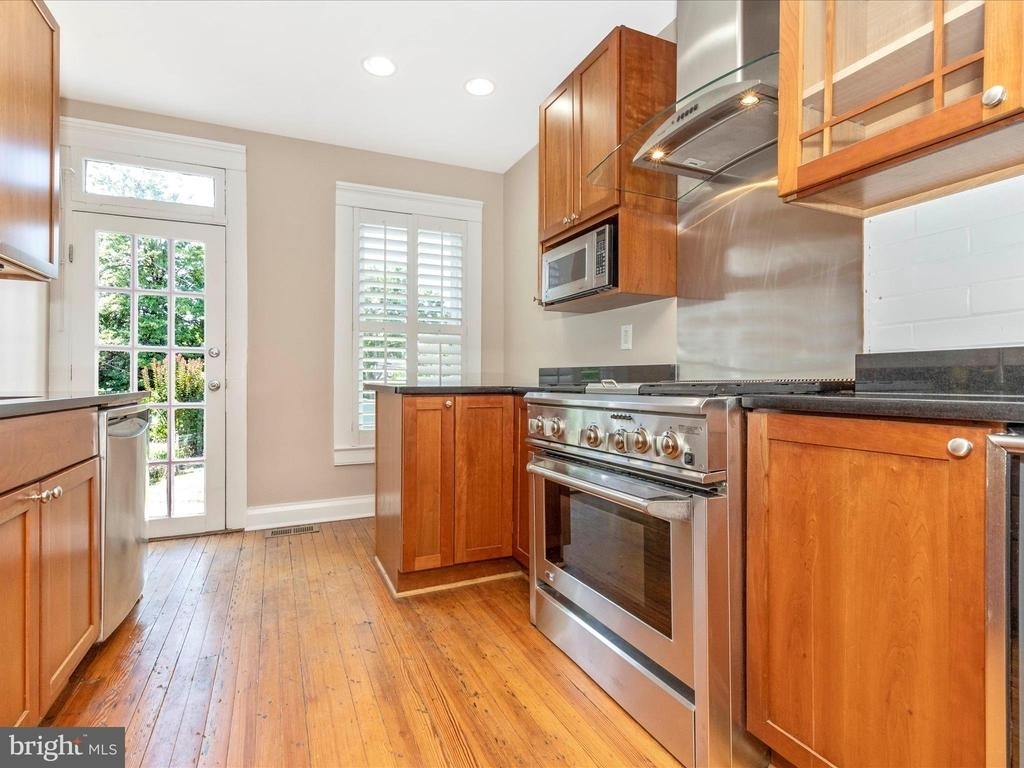 232 Dill Avenue - Photo 16