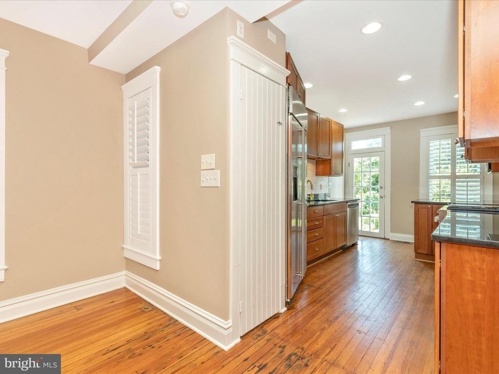 232 Dill Avenue - Photo 33