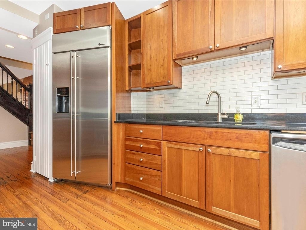 232 Dill Avenue - Photo 15