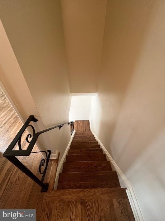 1118 Taney Avenue - Photo 5
