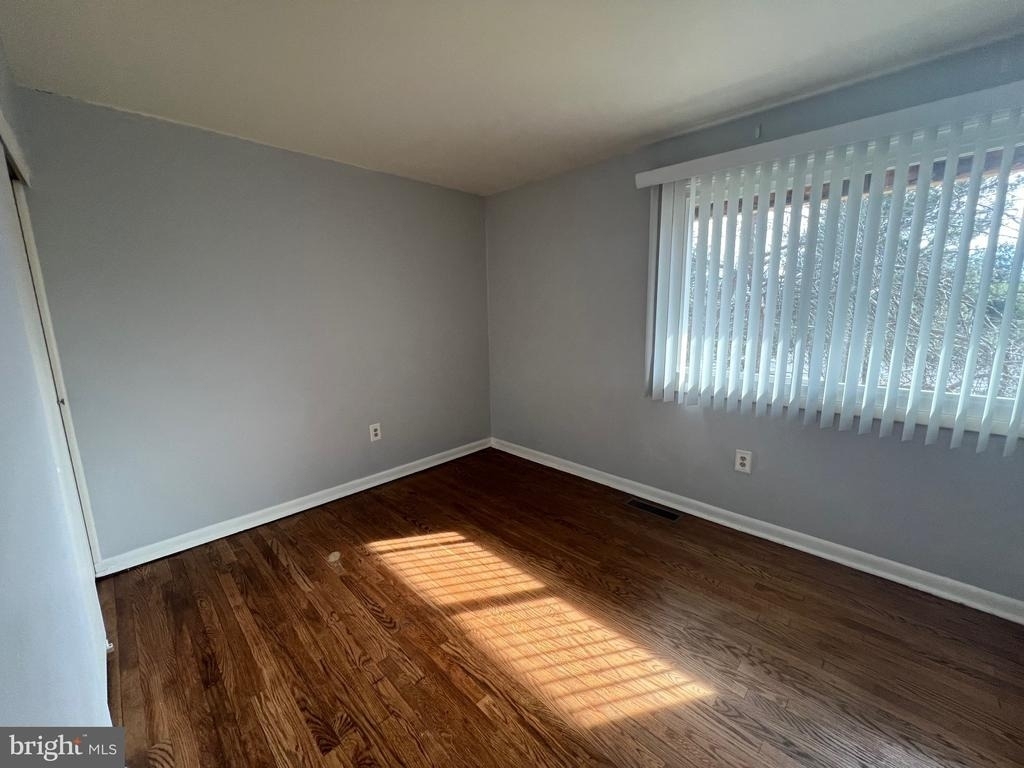 1118 Taney Avenue - Photo 7