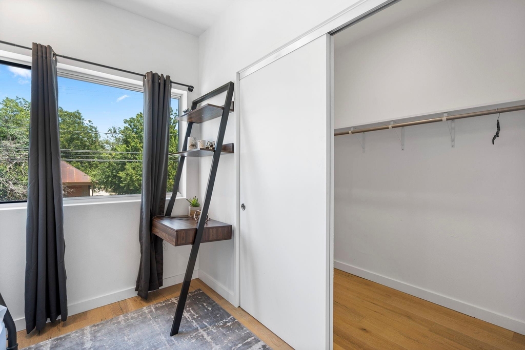 1701 E M L King Jr Blvd - Photo 14