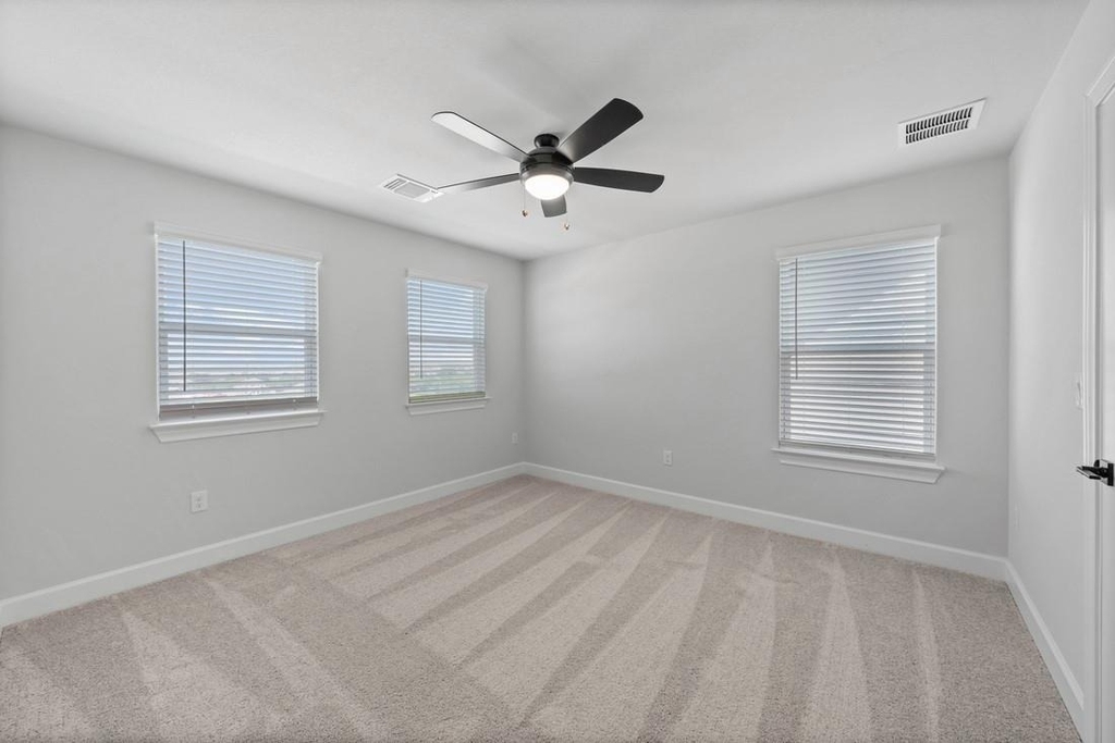 9513 Balmy Ln - Photo 12