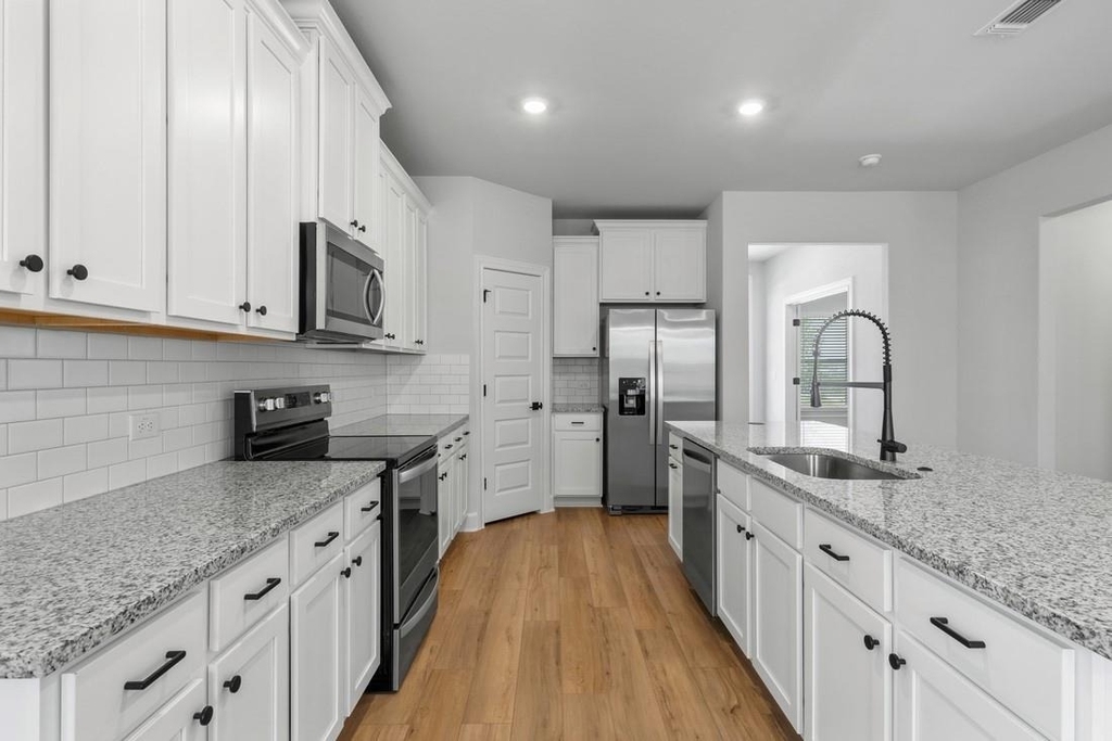 9513 Balmy Ln - Photo 5