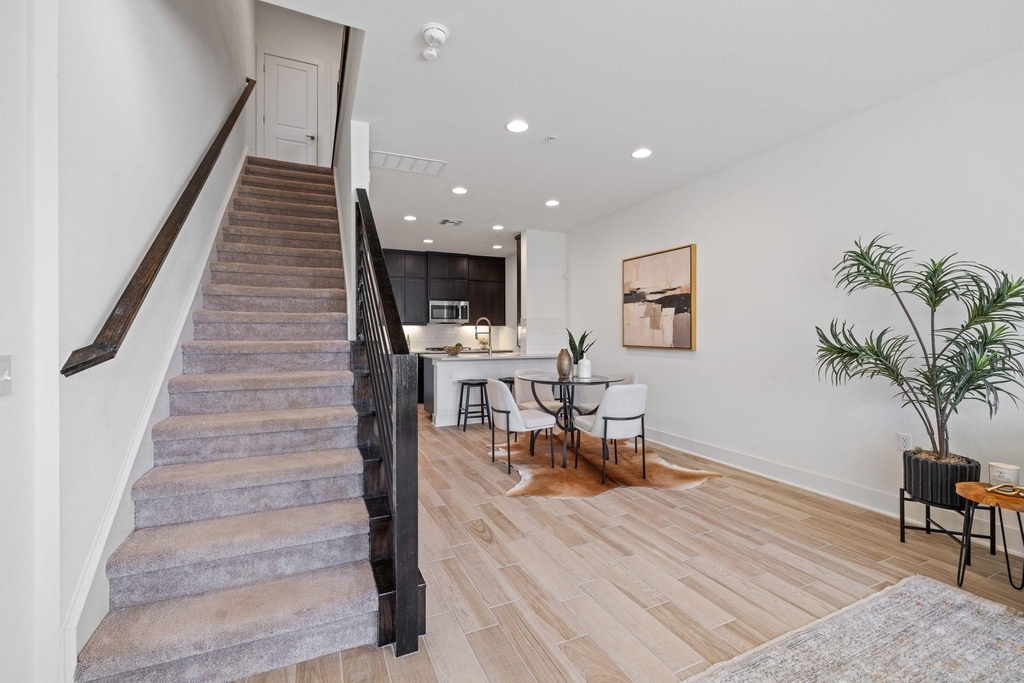 2508 Simond Ave - Photo 19
