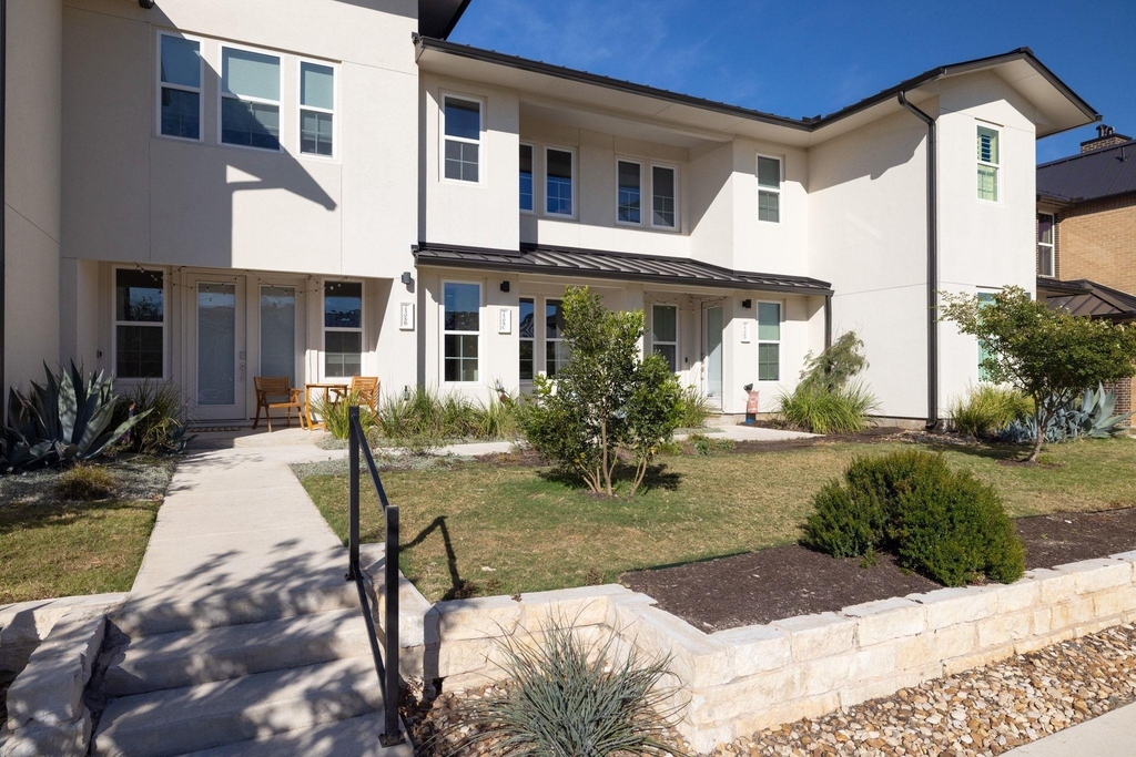 2508 Simond Ave - Photo 0