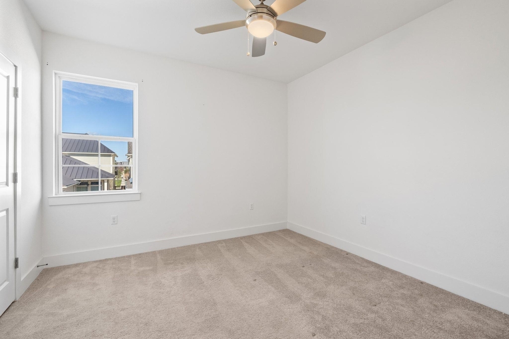 2508 Simond Ave - Photo 24