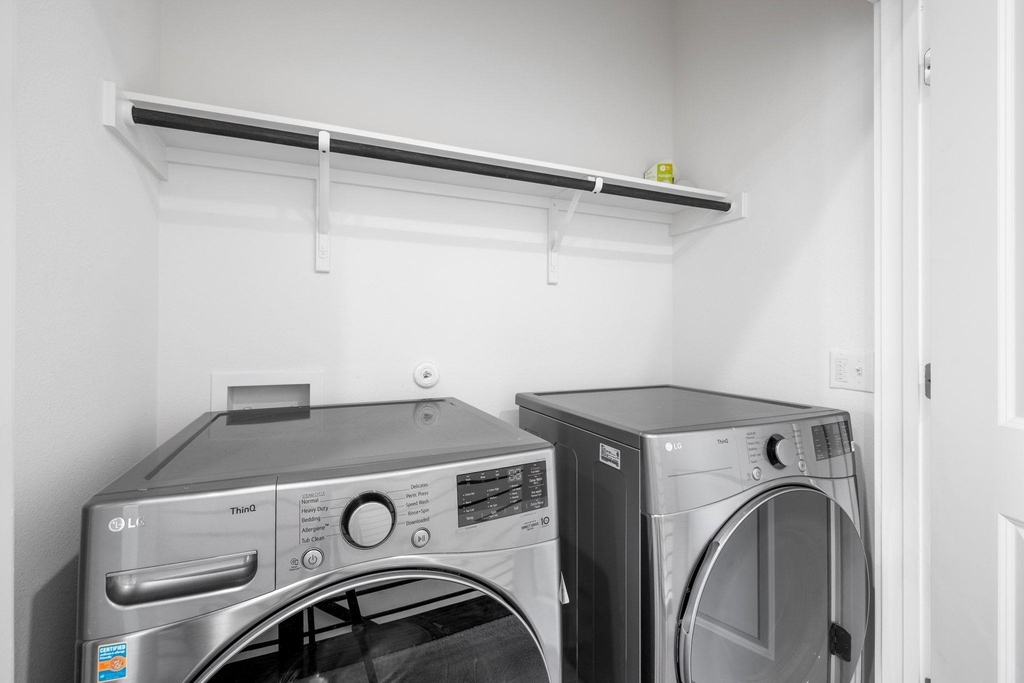 2508 Simond Ave - Photo 7
