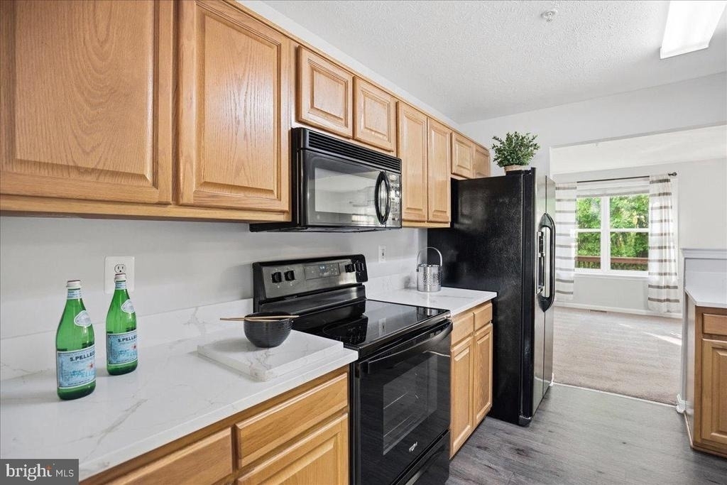 8000 Delores Court - Photo 9
