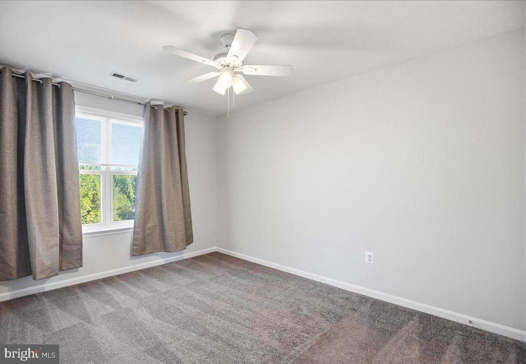 8000 Delores Court - Photo 18