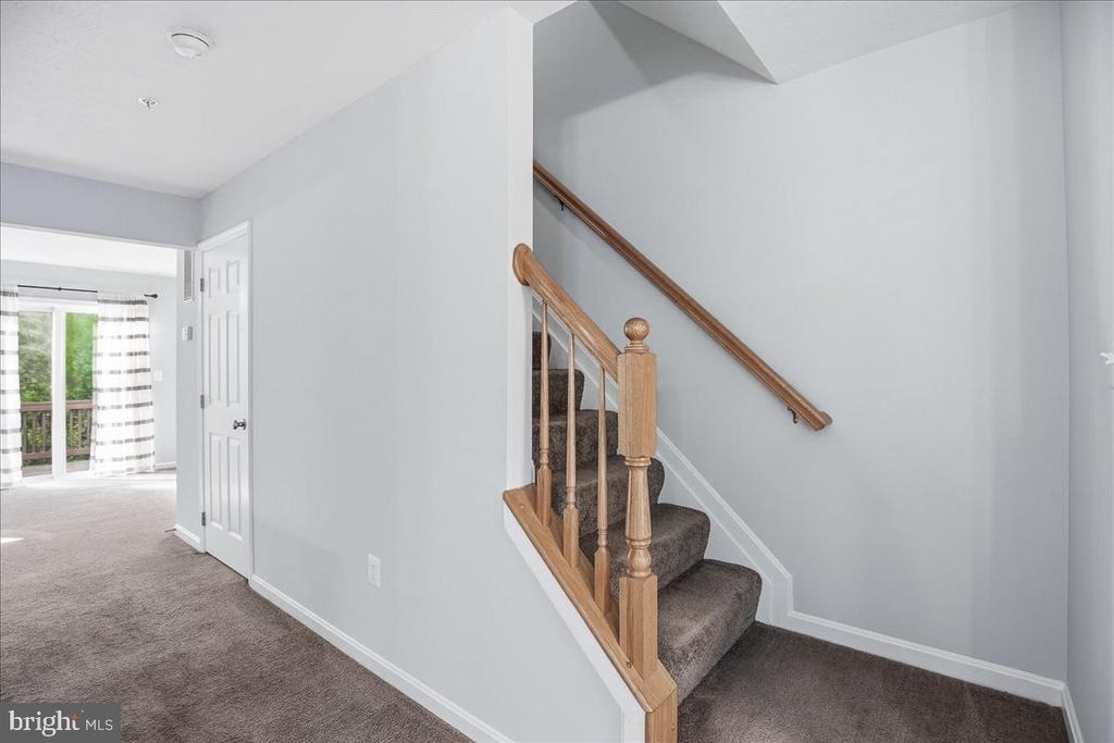 8000 Delores Court - Photo 7
