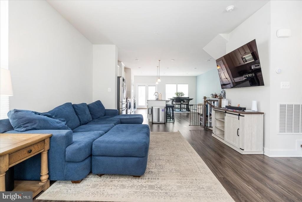 6239 Islington Street - Photo 3