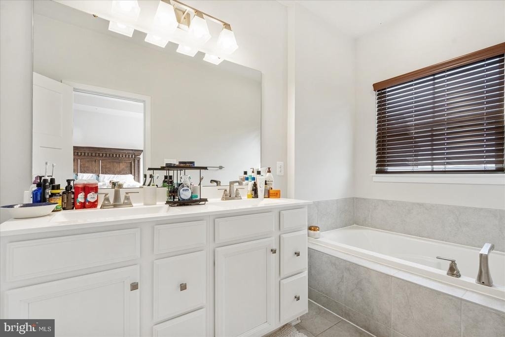 6239 Islington Street - Photo 29